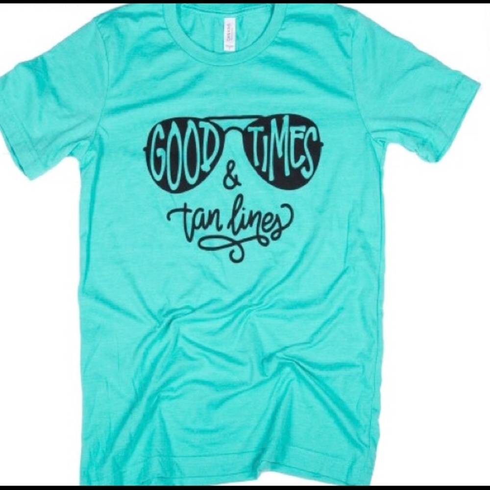 Women’s tee- good times & tanlines☀️